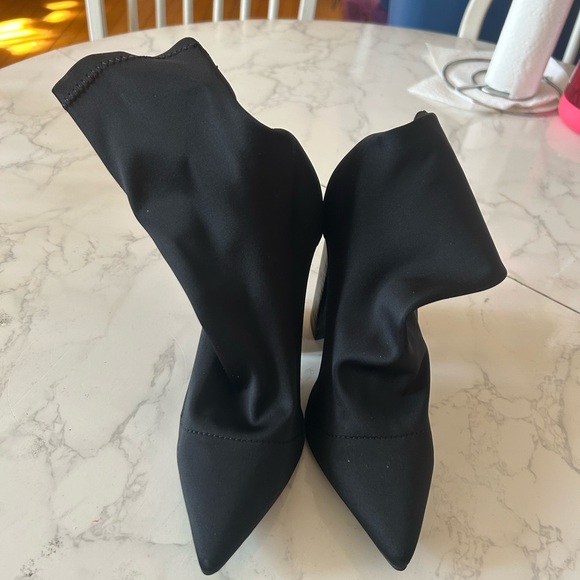 Tony Bianco Black Ankle Boots - Picture 1 of 3